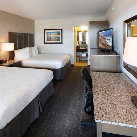 Best Western Plus Hilltop Inn Redding Buitenkant foto