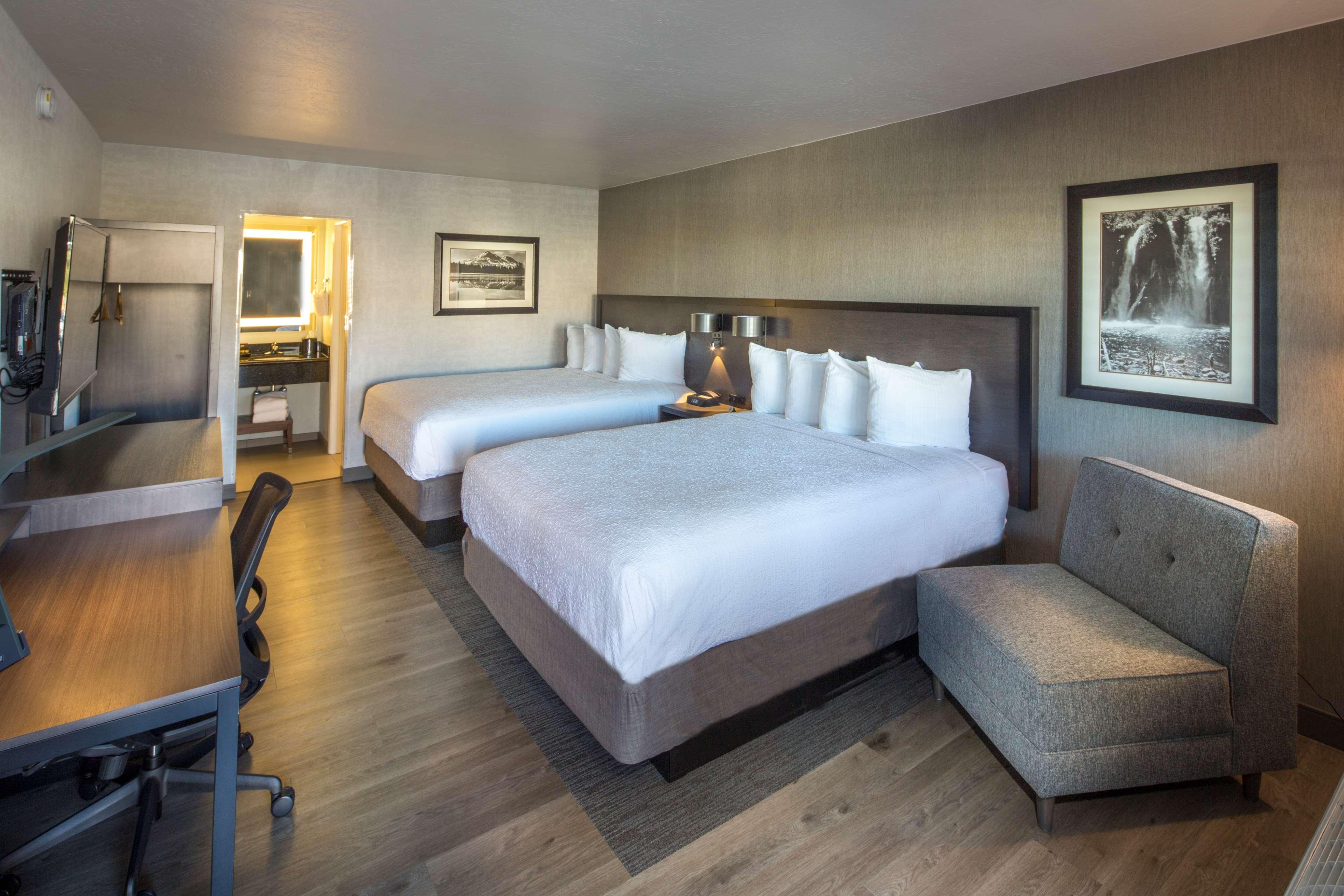 Best Western Plus Hilltop Inn Redding Buitenkant foto