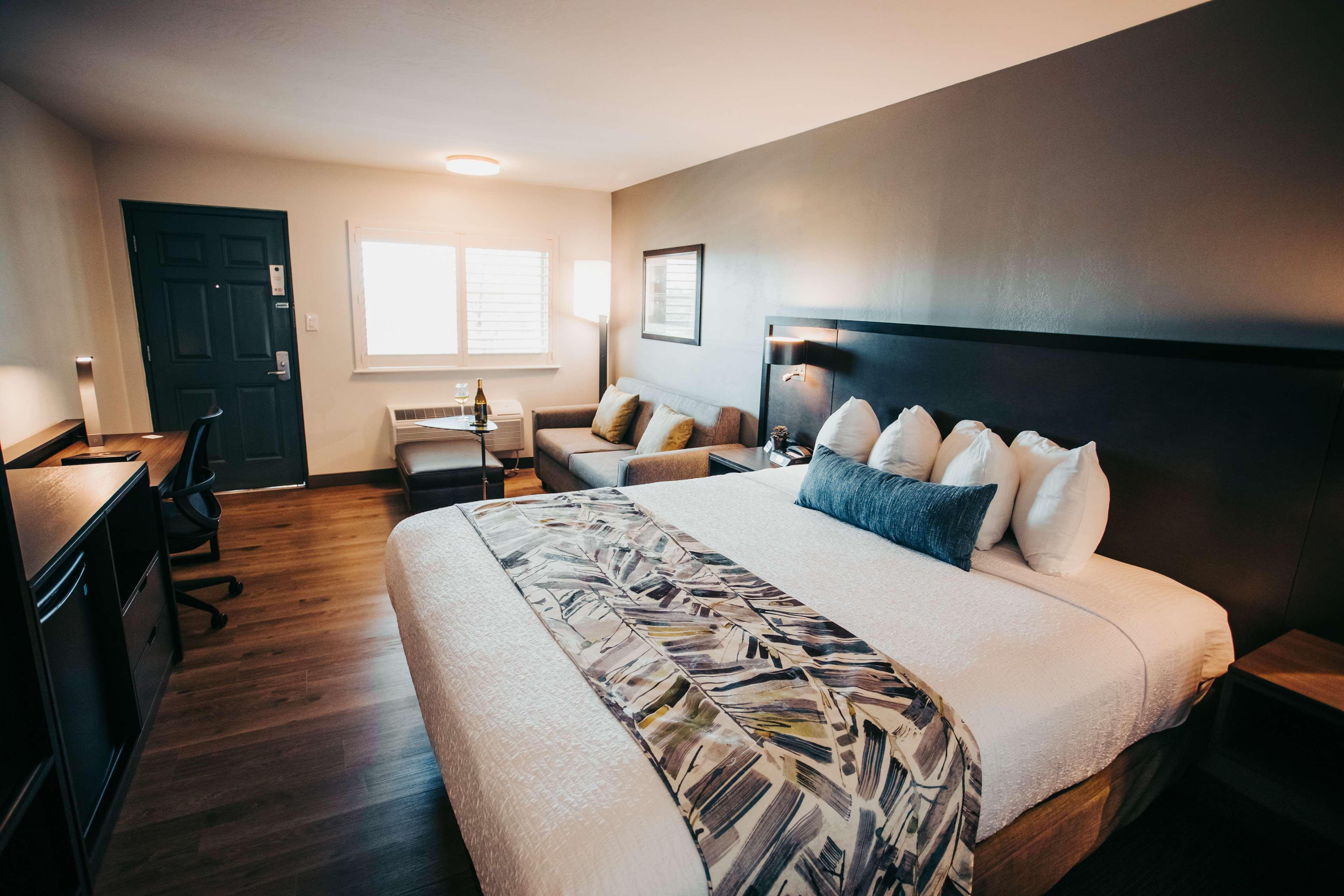 Best Western Plus Hilltop Inn Redding Buitenkant foto