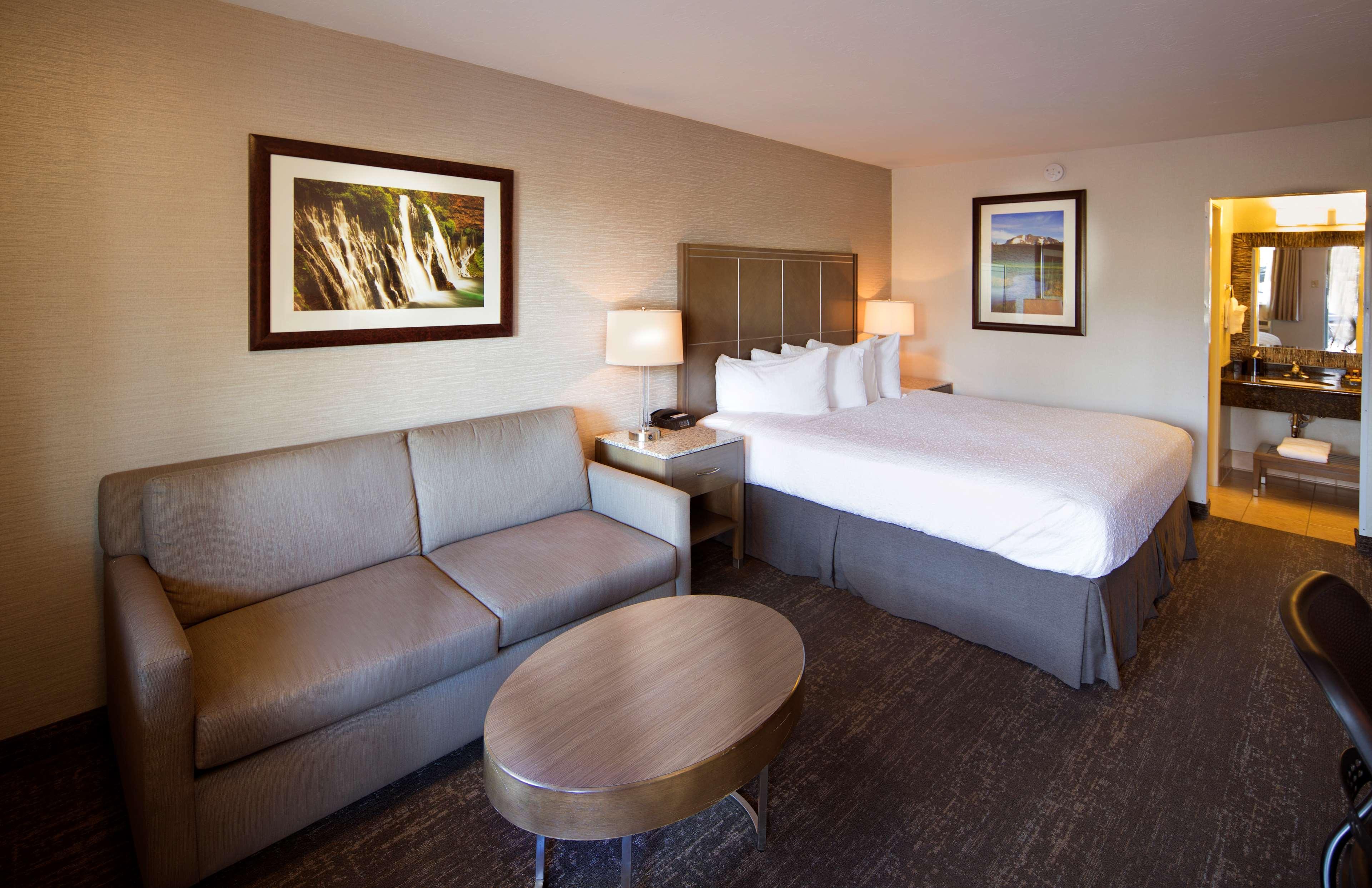 Best Western Plus Hilltop Inn Redding Buitenkant foto