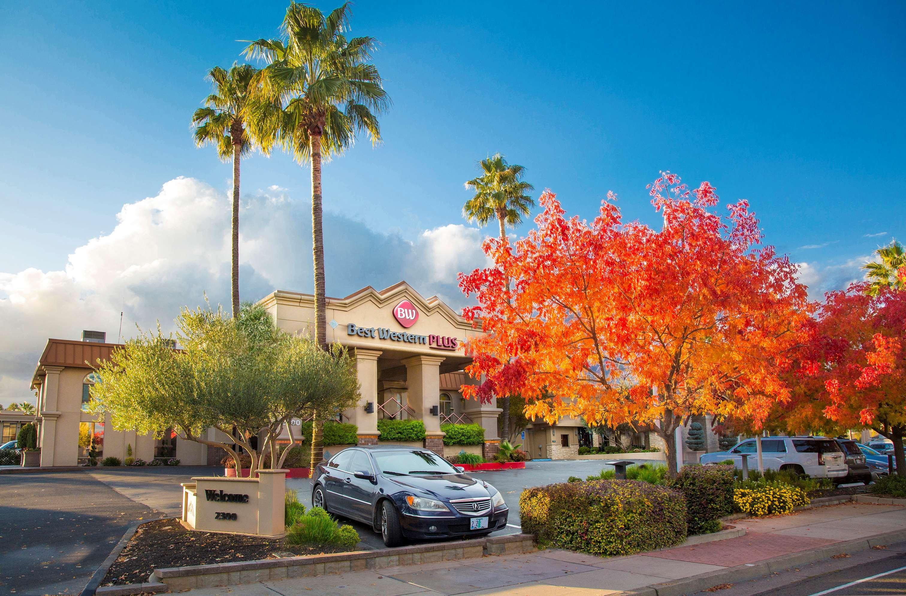 Best Western Plus Hilltop Inn Redding Buitenkant foto